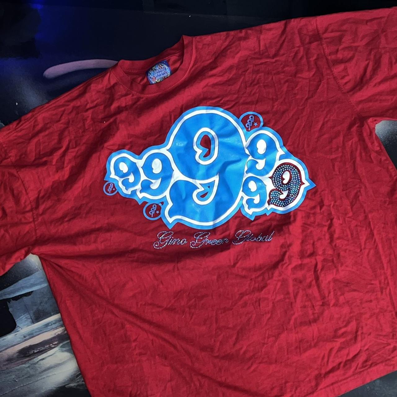 Gino green global t-shirt in perfect condition