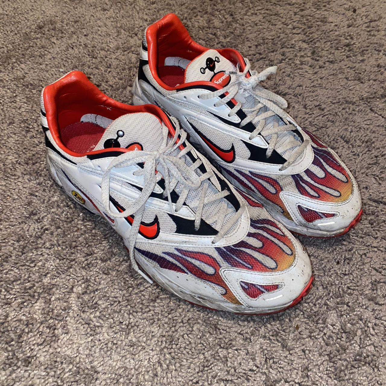 Supreme x nike zoom streak spectrum plus hot sale white red