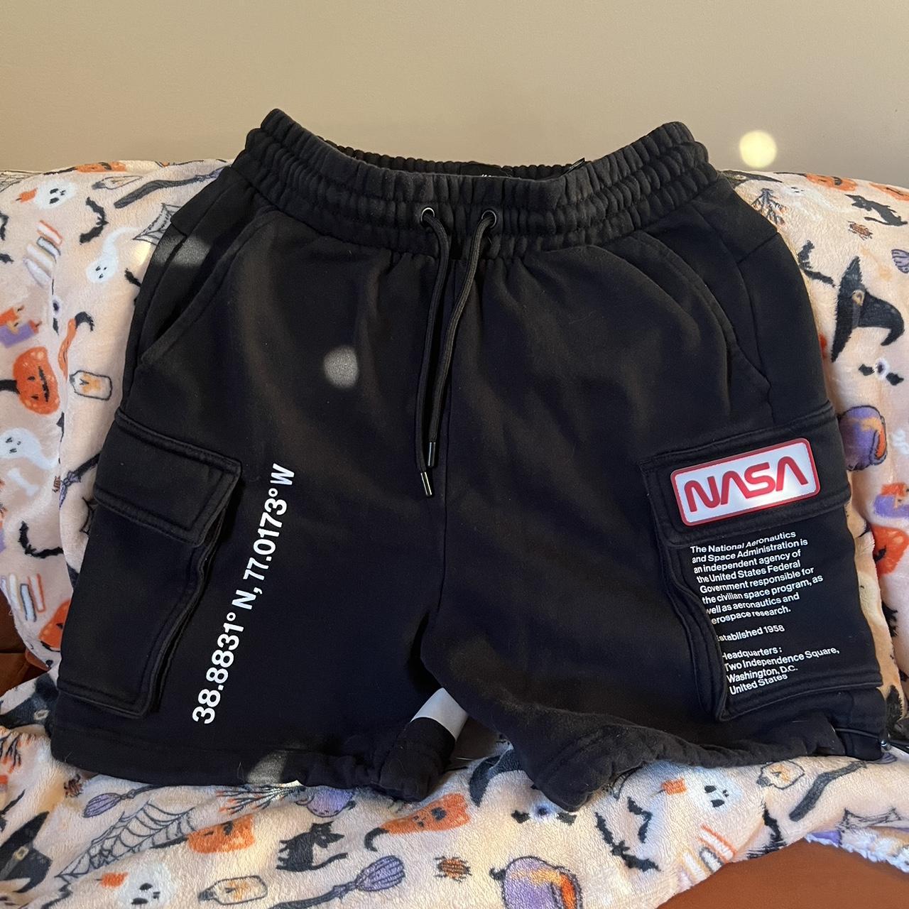 H&m 2024 nasa shorts