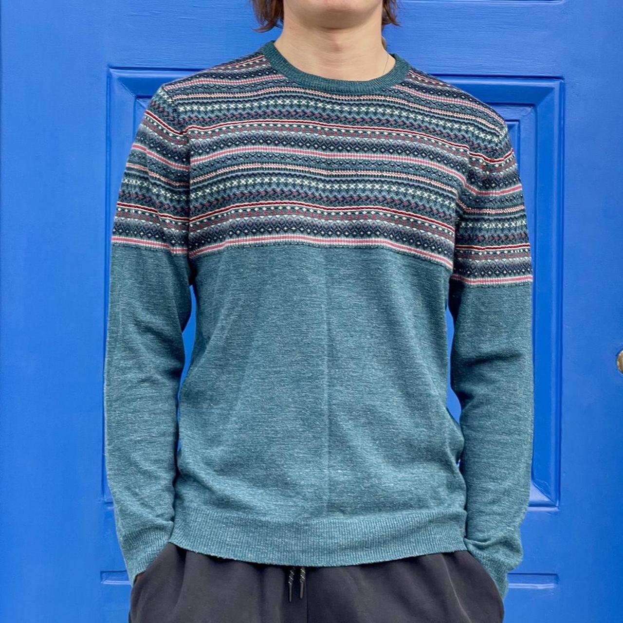 Super cozy Cedar Wood State Vneck 🌱SIZE... Depop