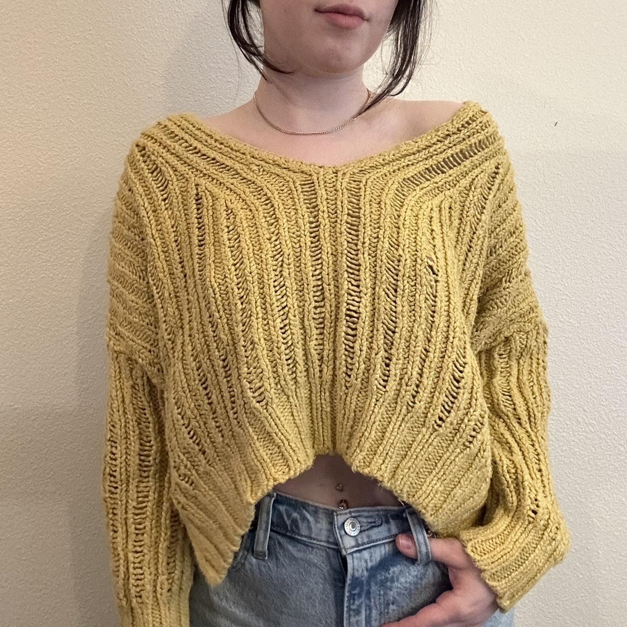 Lightly worn knit Free People Sweater boxy slouchy. Depop