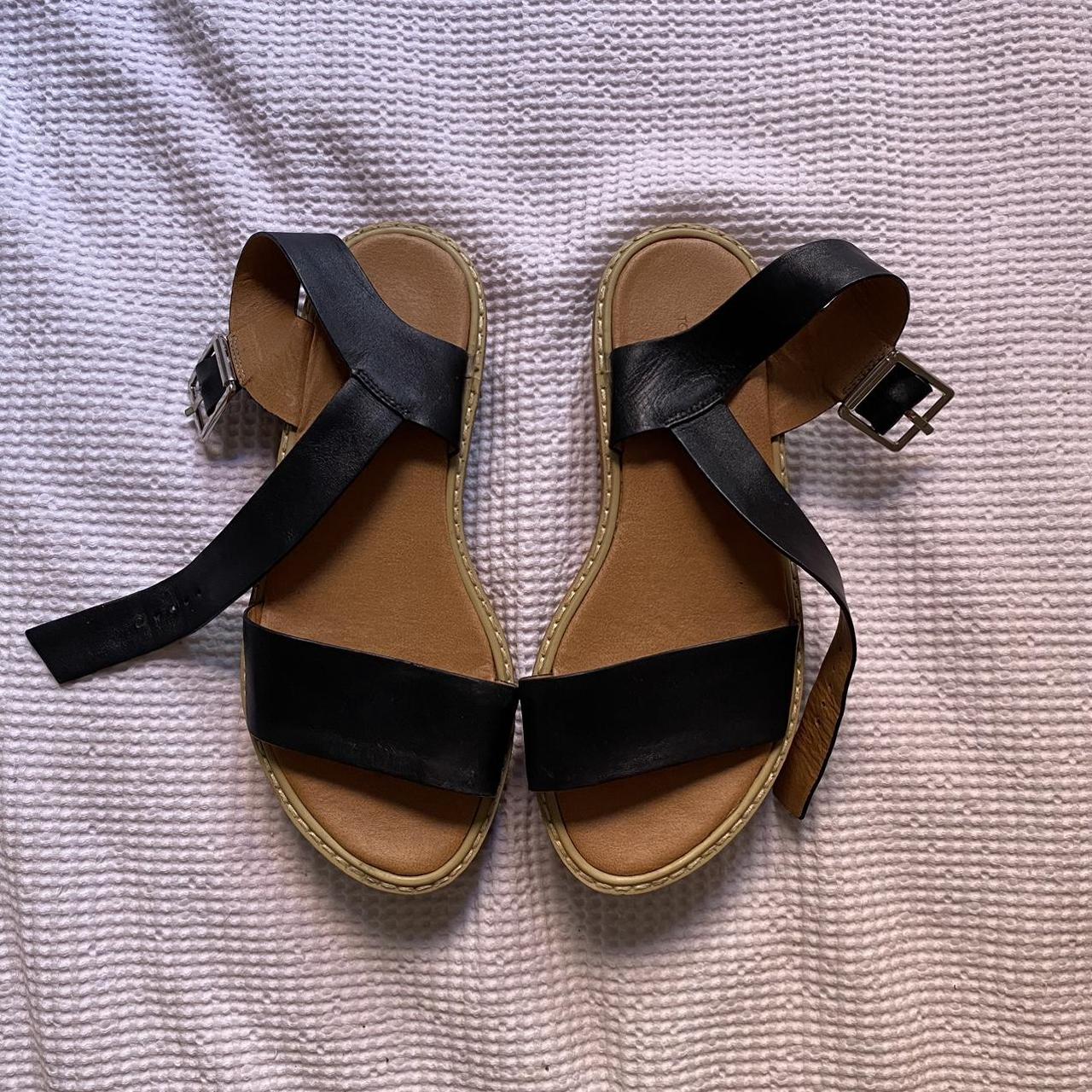 tony bianco quilted sandals