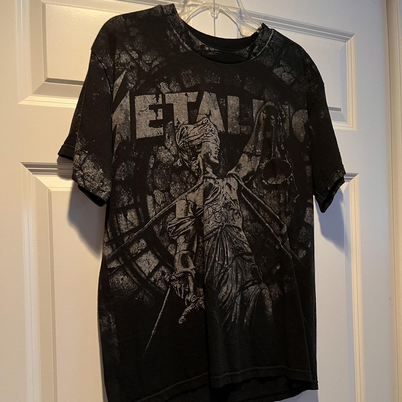 Size large Metallica band tee! Unisex fit, great... - Depop