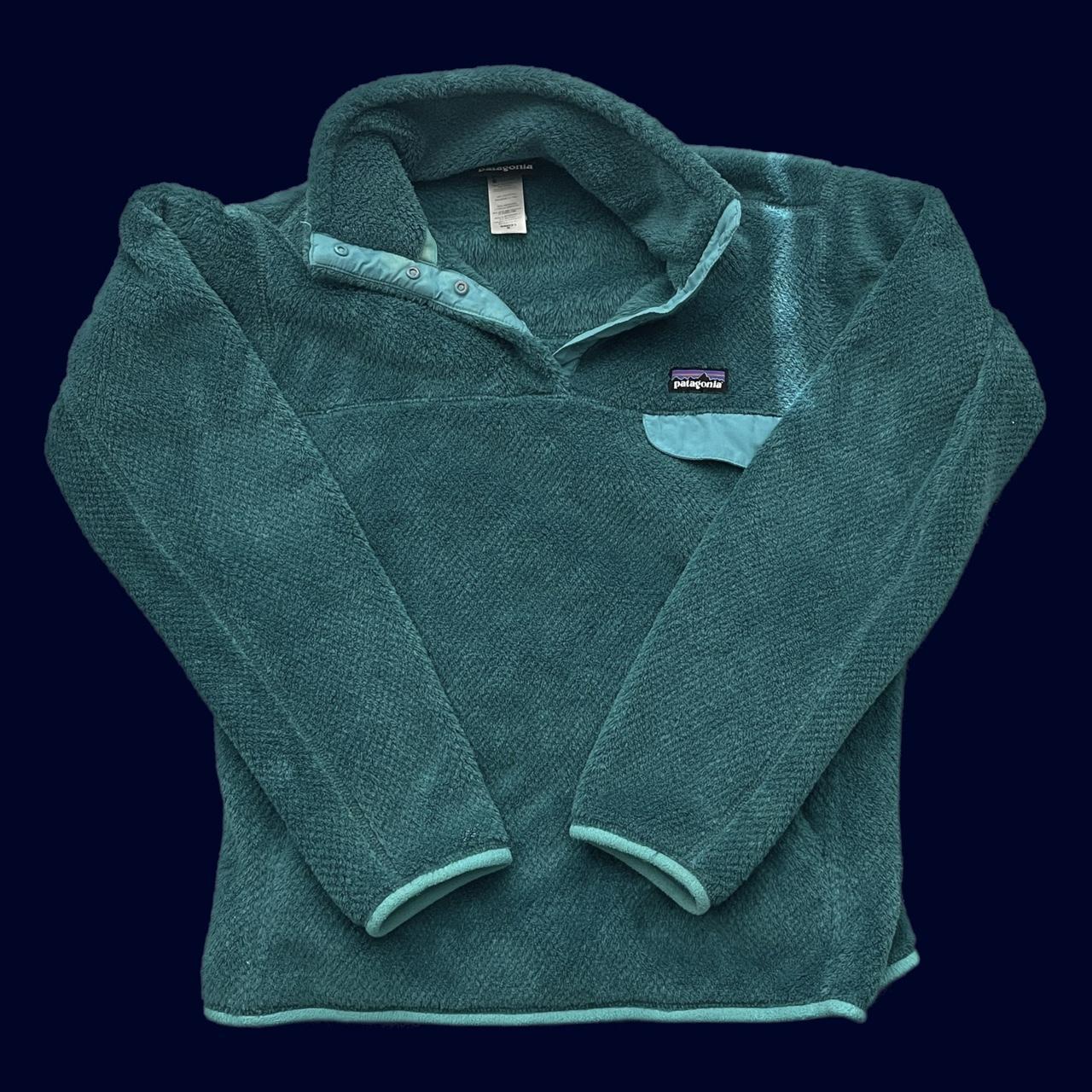 Green best sale patagonia sweatshirt