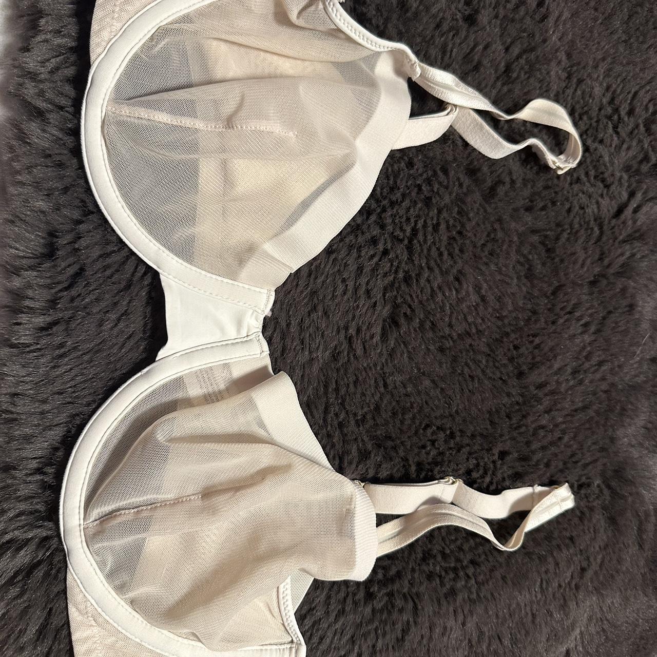 Auden Target Bra 36C Lightly Worn - Depop