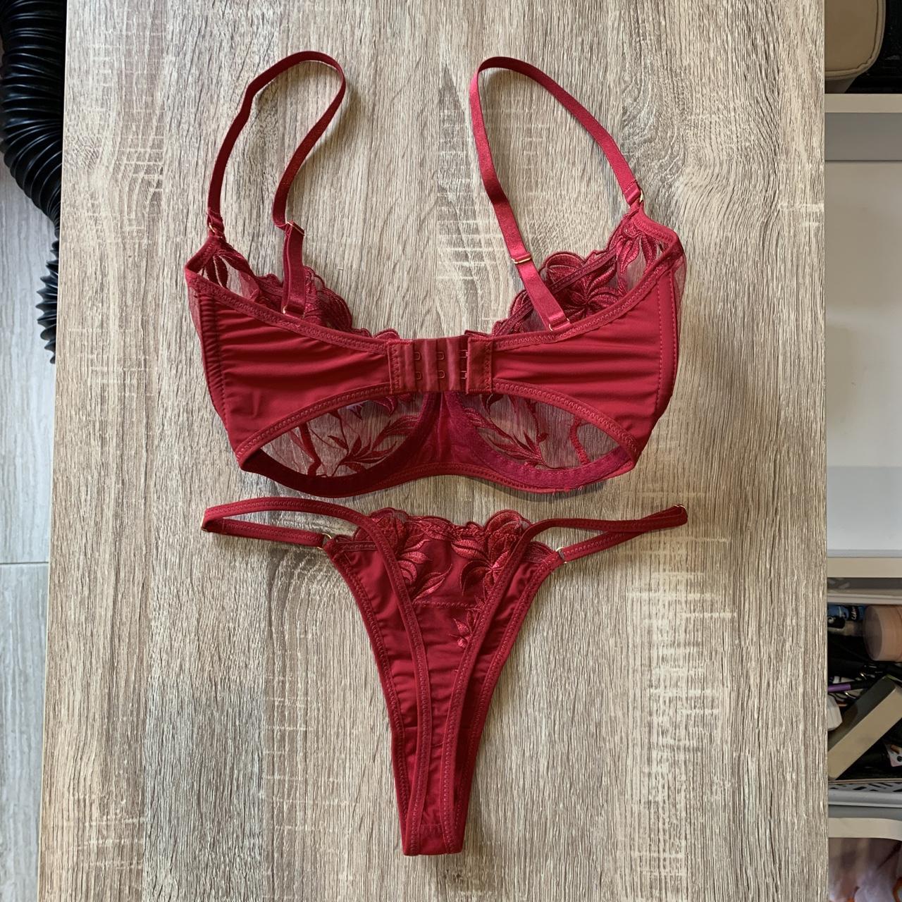 Caitlyn Vee lingerie set size 8F & XS but band is... - Depop