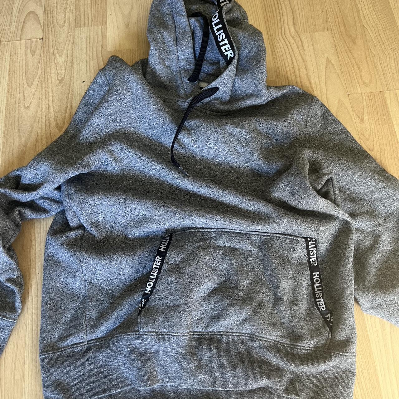 Hollister deals tape hoodie