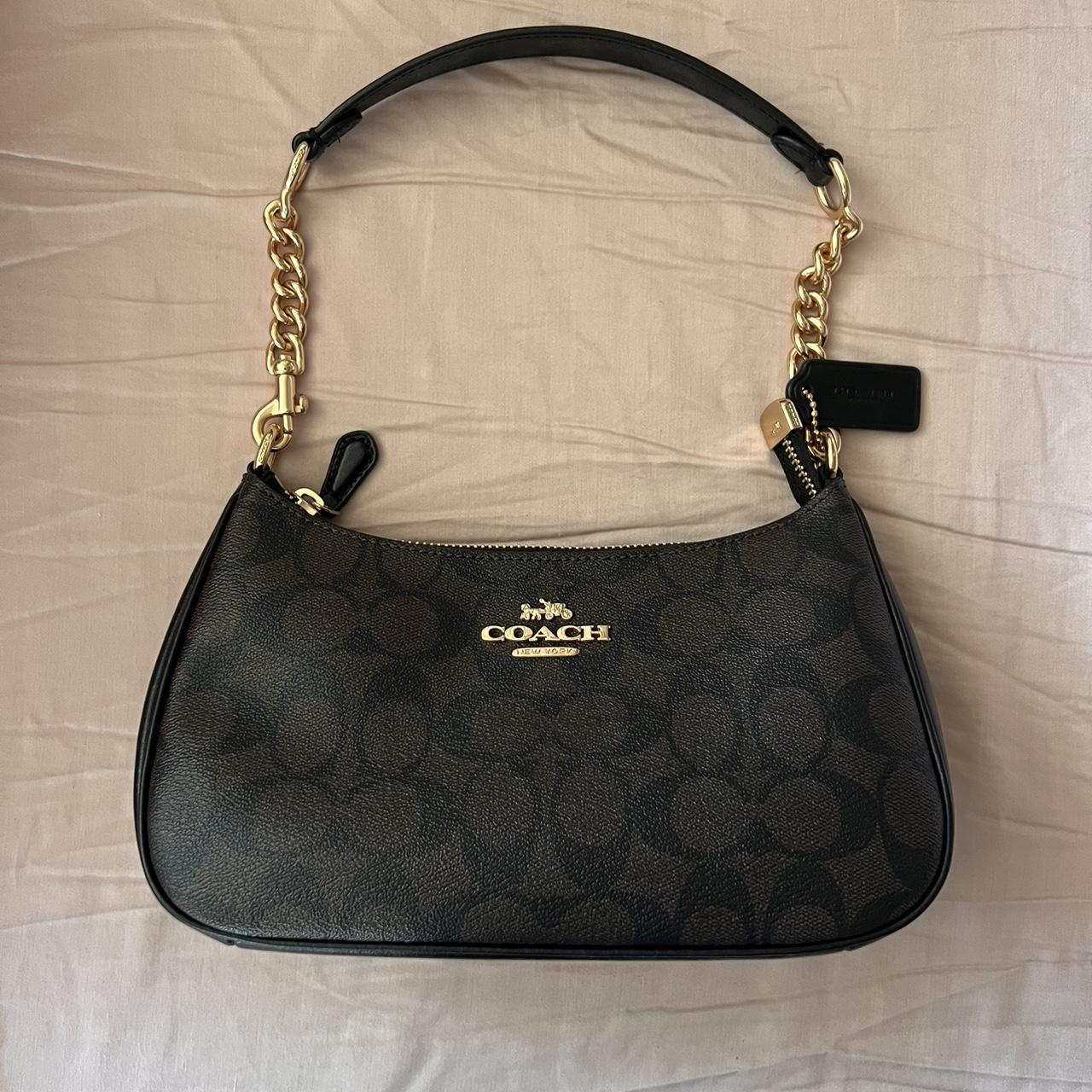 Coach Women's Brown and Black Bag | Depop