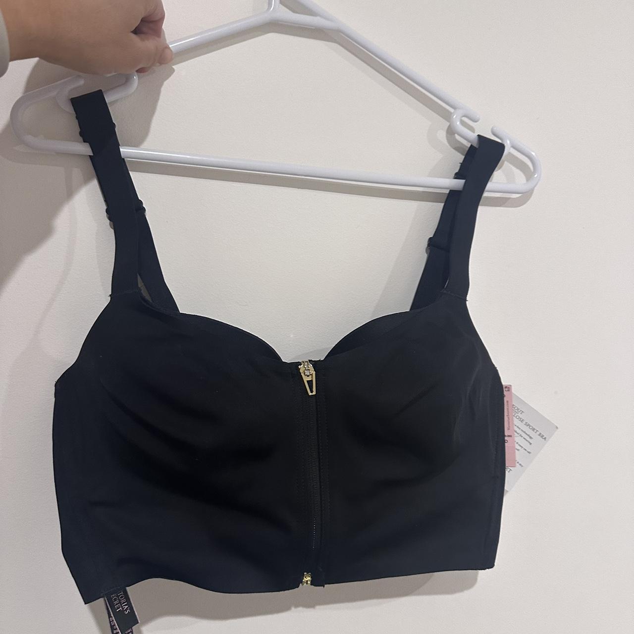 Victoria secrets sports bra does up at front inbuilt... Depop