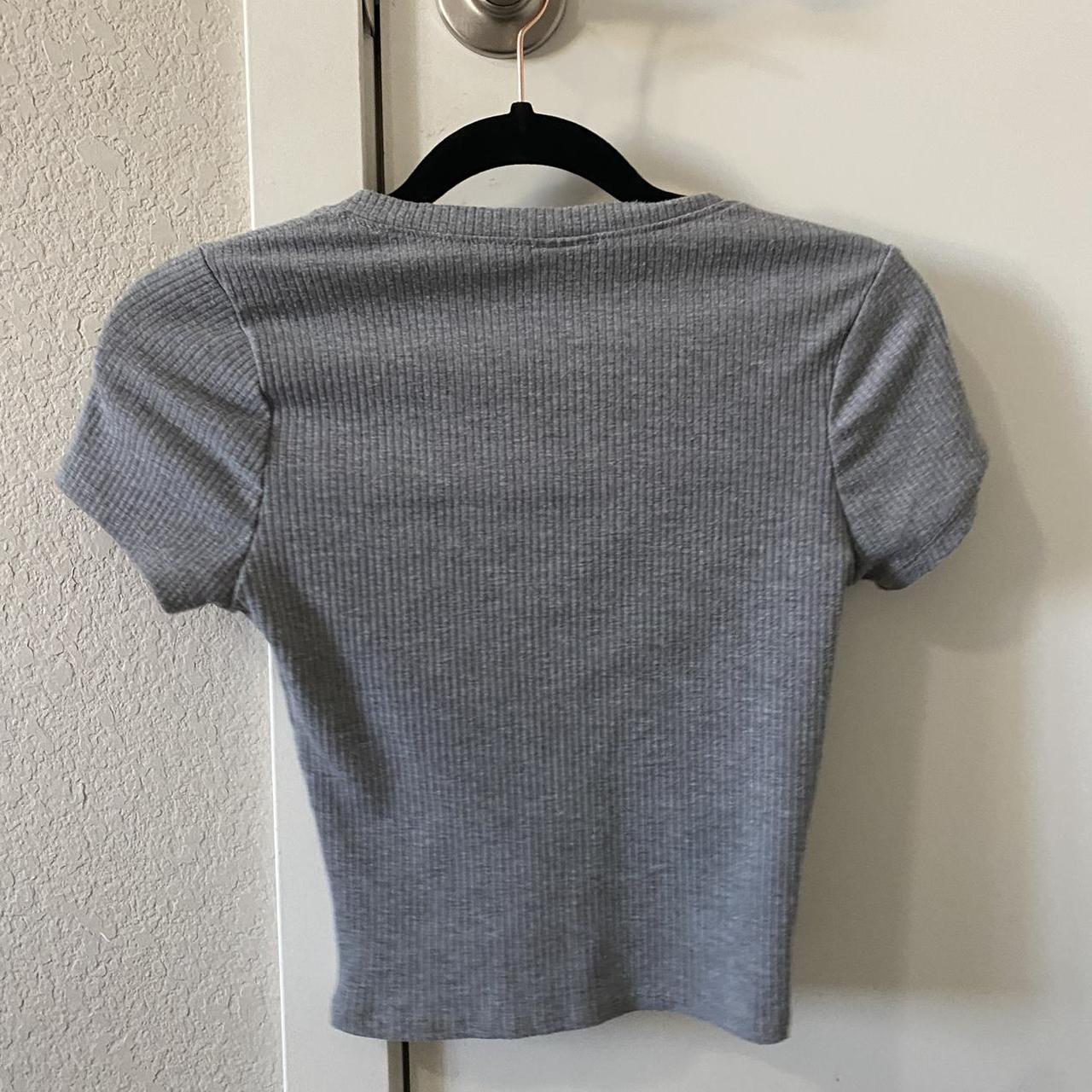 Tillys Women's Grey T-shirt (2)