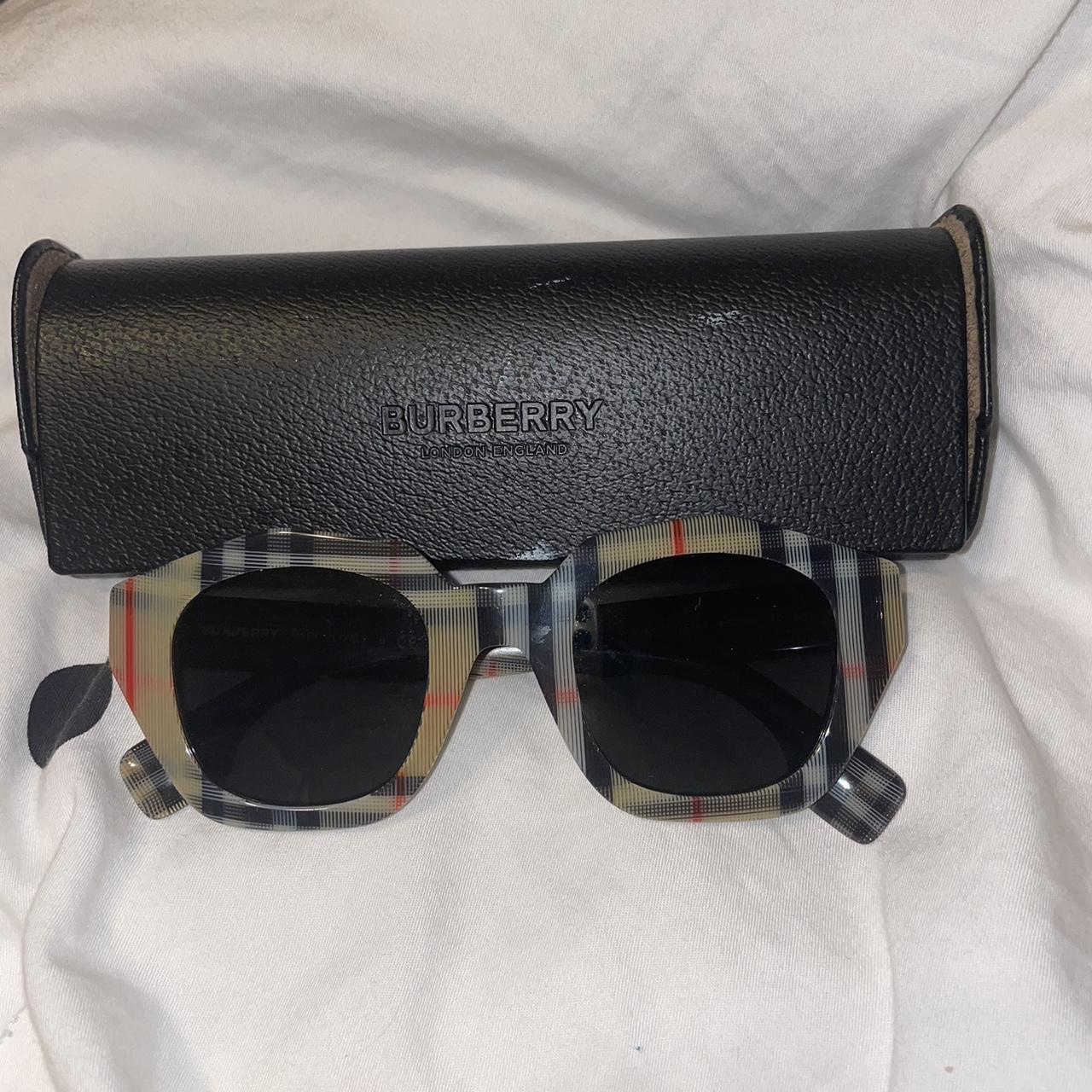 Burberry be4288 2024