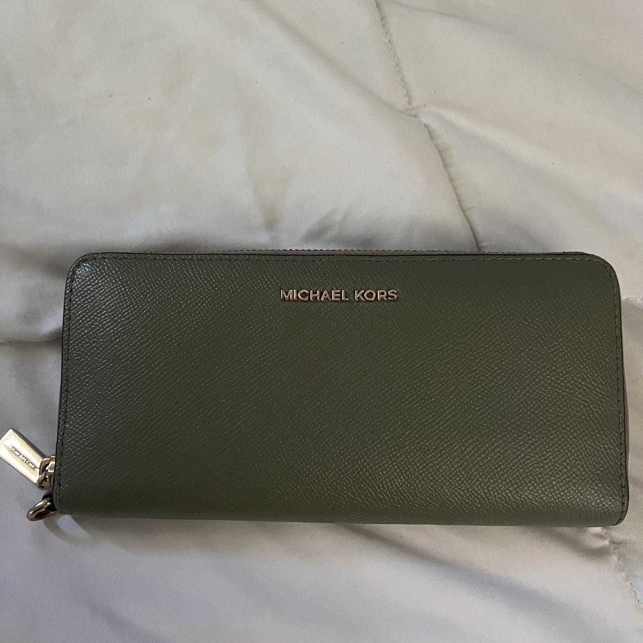 Women's Wallet-purses | Depop