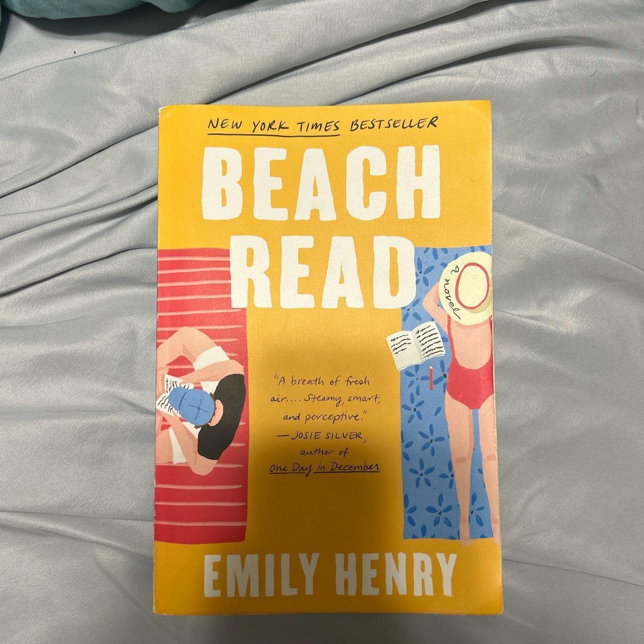 beach read by emily henry in good condition!!... - Depop