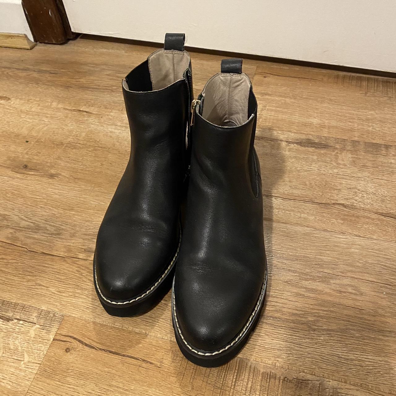 Trent Nathan leather Chelsea boots with white Depop