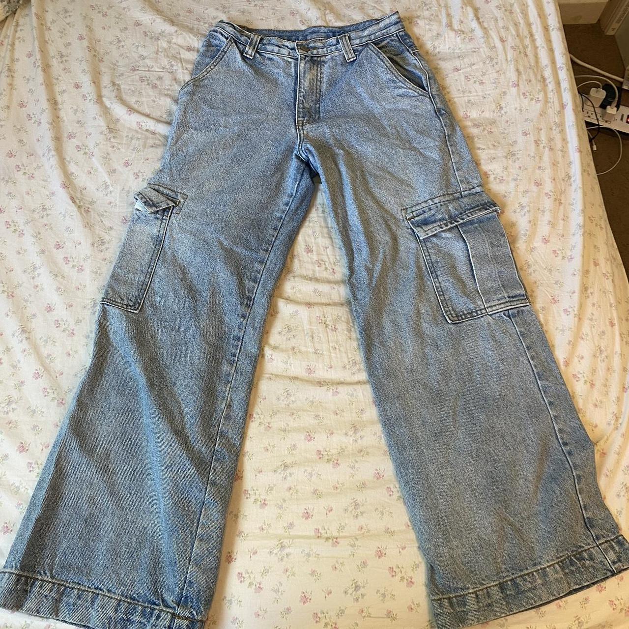 Brandy Melville Tatum cargo jeans in perfect... Depop