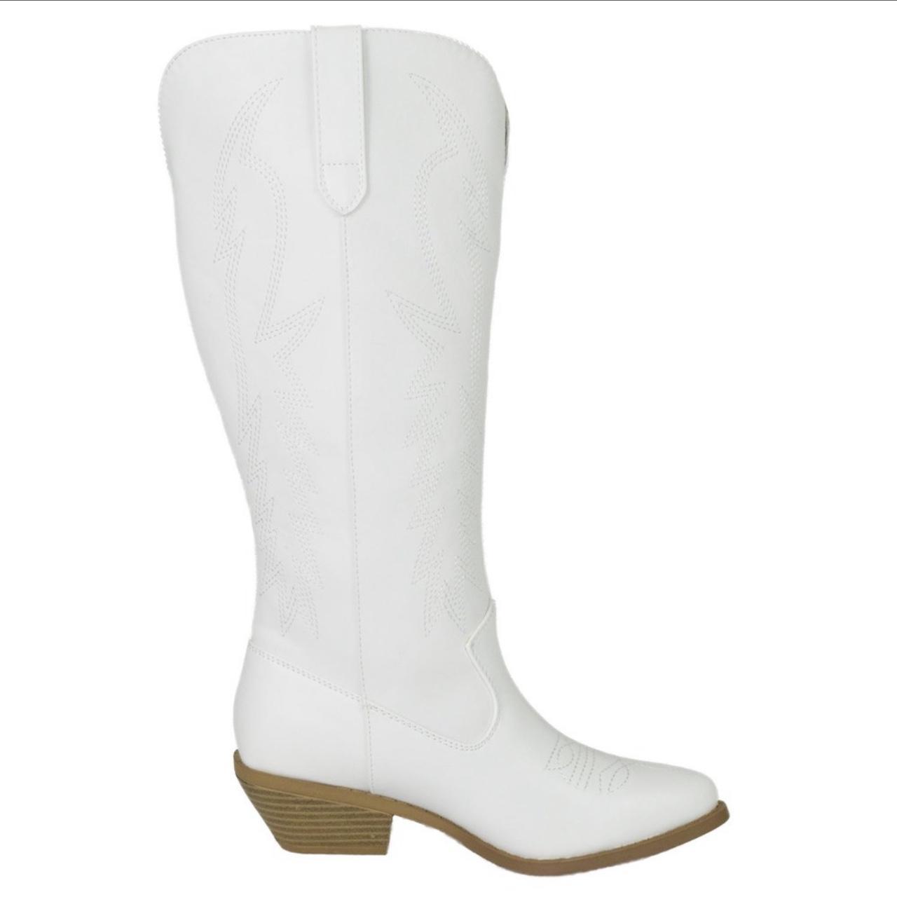Princess Polly Women's White and Cream Boots | Depop