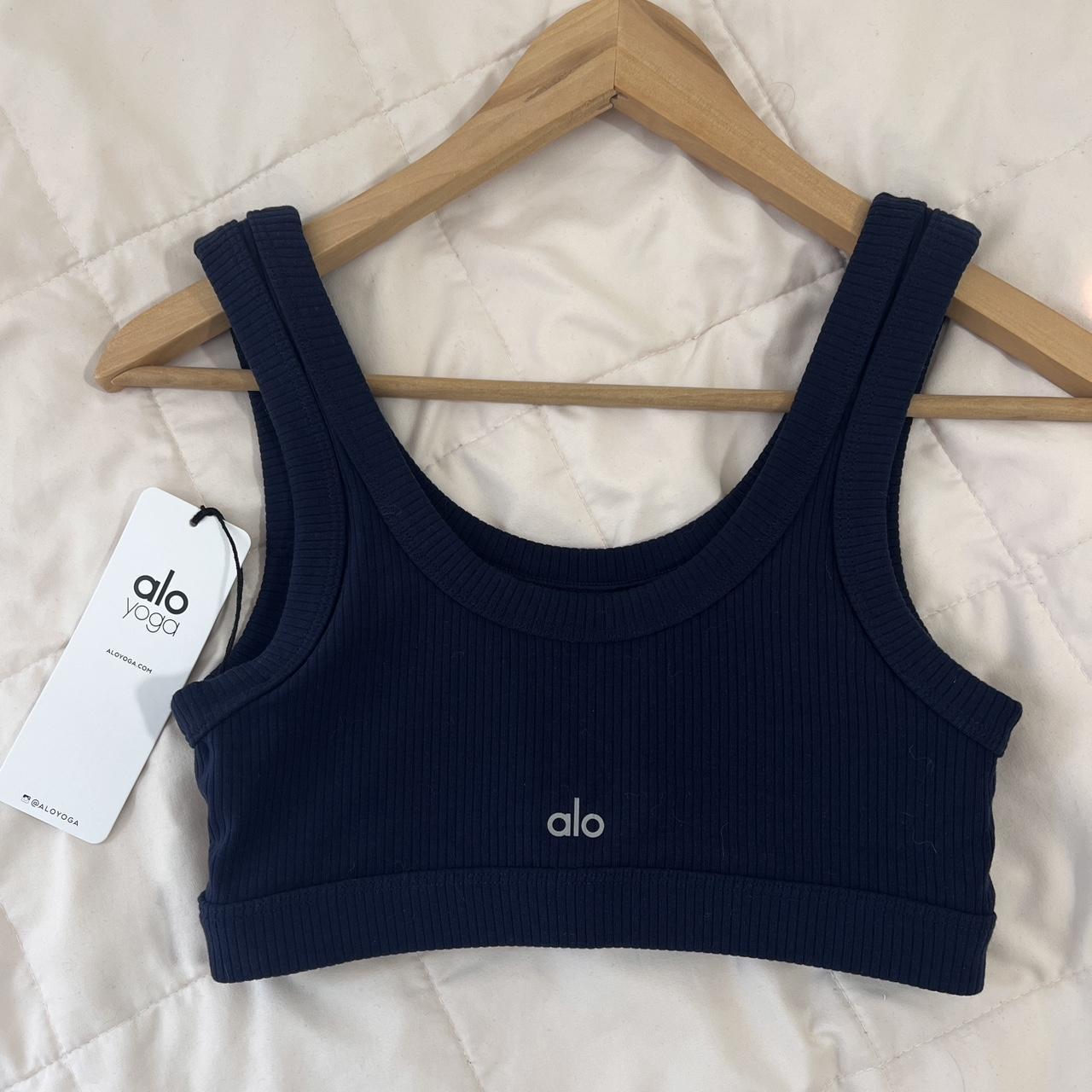Alo Yoga Women's Navy Bra Depop