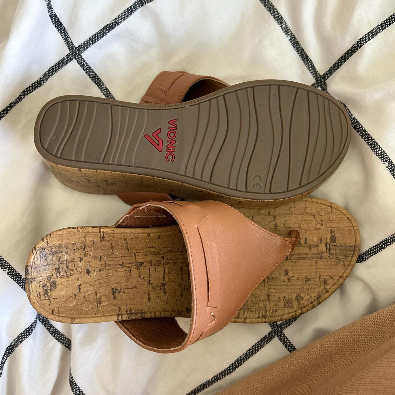 Vionic best sale tan sandals