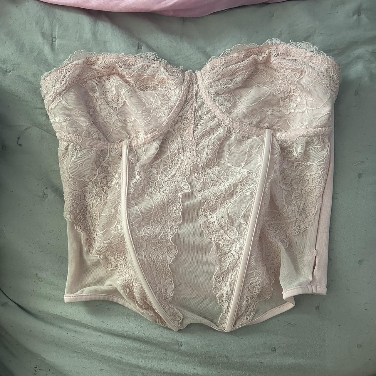 iamgia baby pink corset top💌 so freaking cute and... - Depop