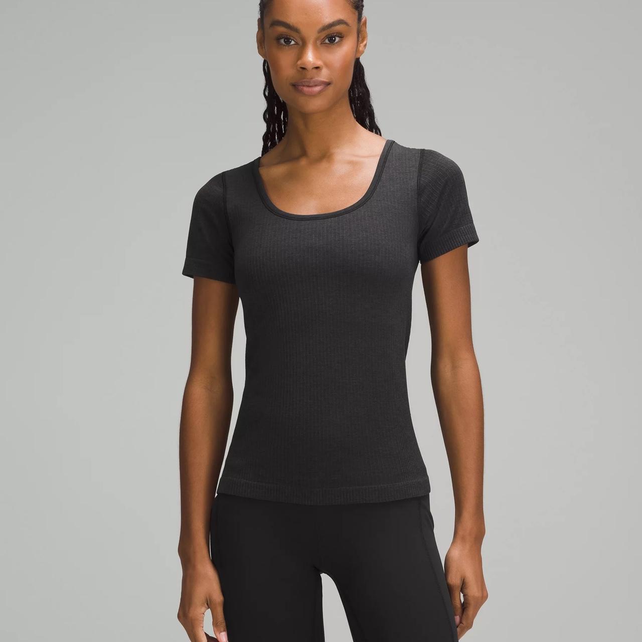 Store Lululemon Ebb to Street Longsleeve