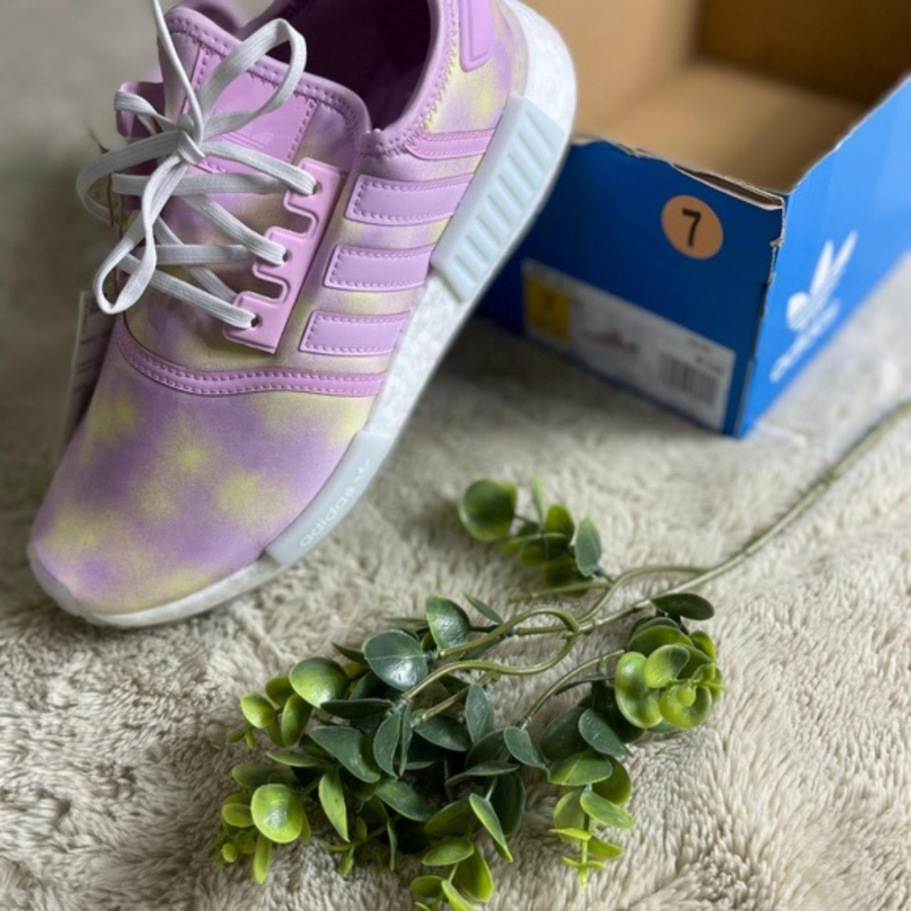 Adidas Nmd_r1 Adidas Nmd R1 Youth Size Nwt Adidas NMD_R1 Running