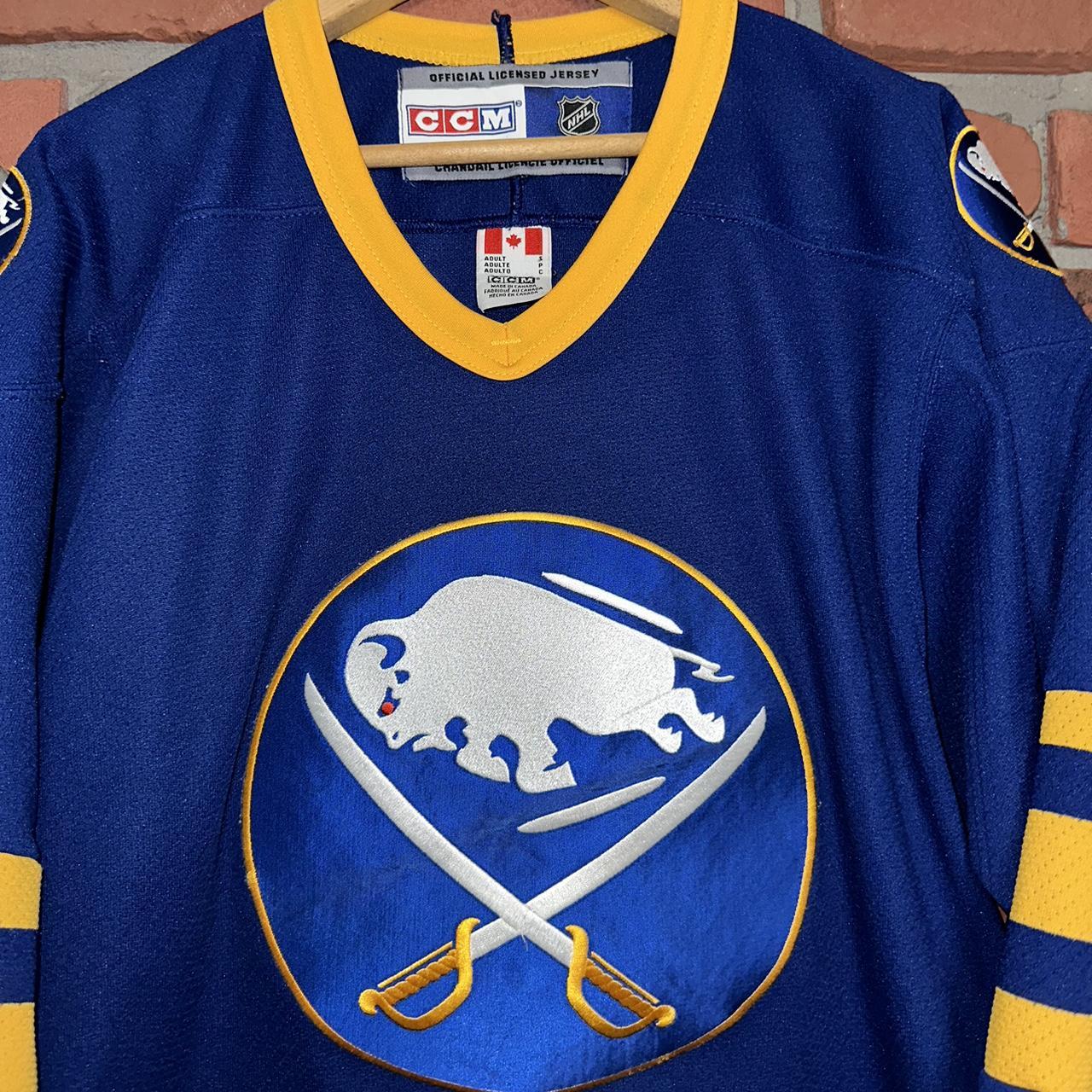 Vintage Buffalo Sabres CCM Hockey Jersey - Adult Small