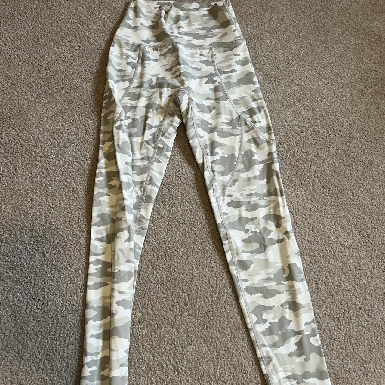 Camo hot sale leggings aerie