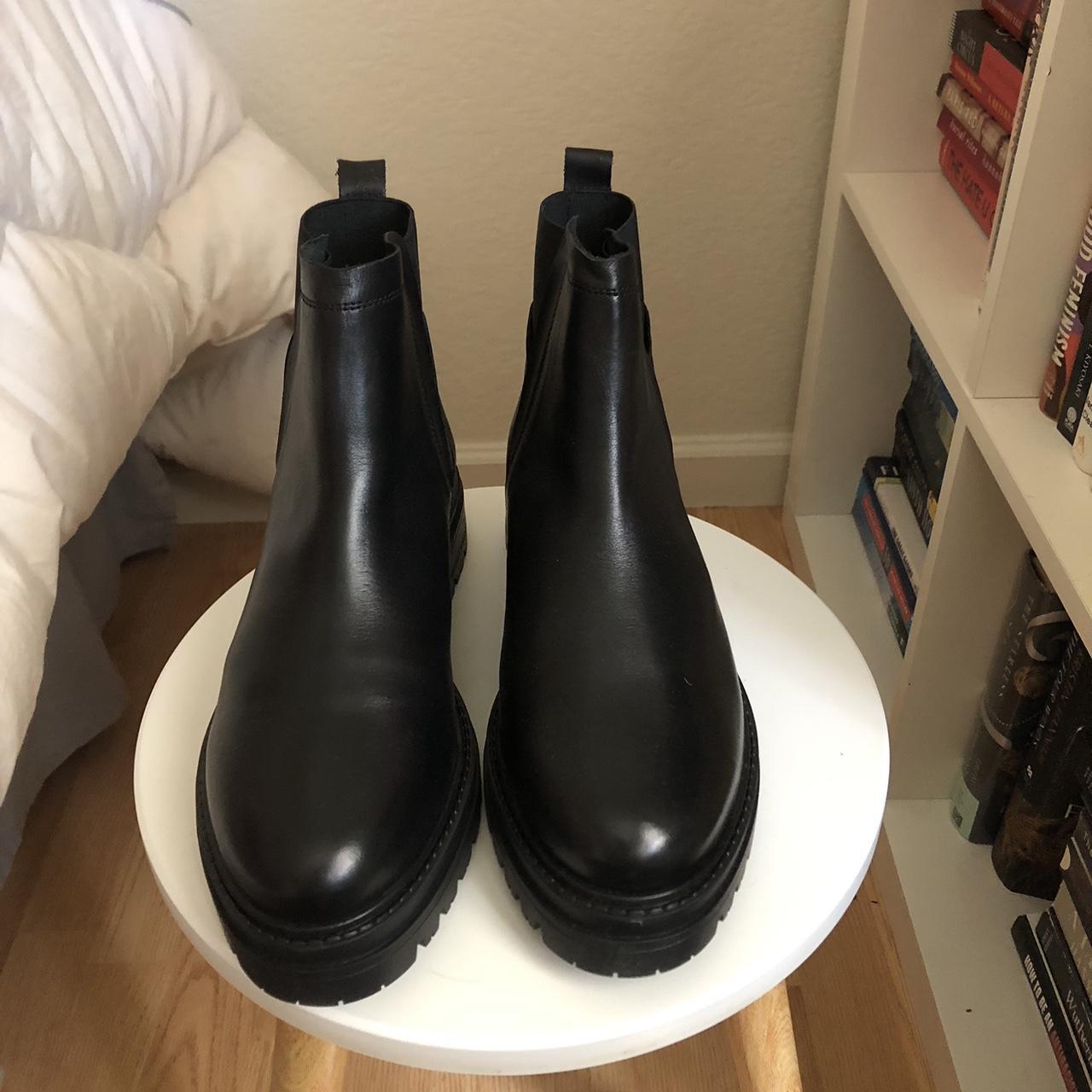 🖤Moira Black Leather Steve Madden Boots🖤 Super cute... - Depop