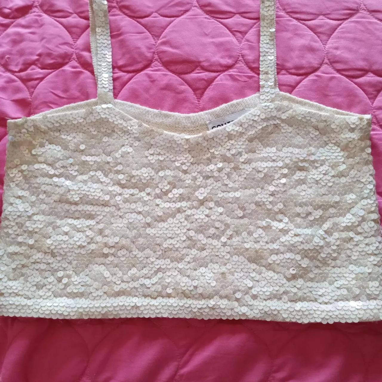 item listed by goldenlegsofjoy