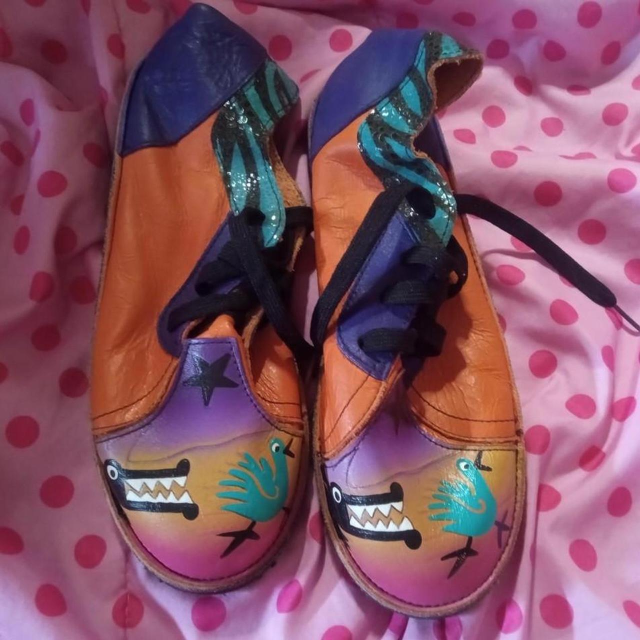 item listed by goldenlegsofjoy