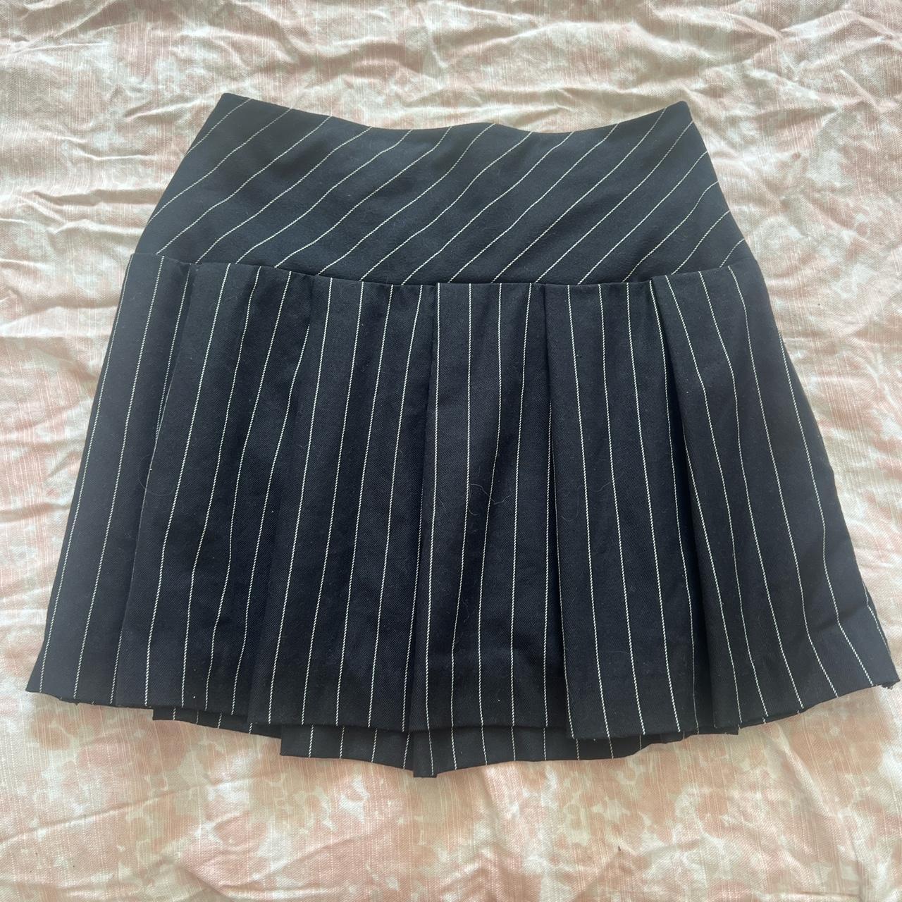 H&M pin stripe skirt (black pink collection) Zipper... - Depop