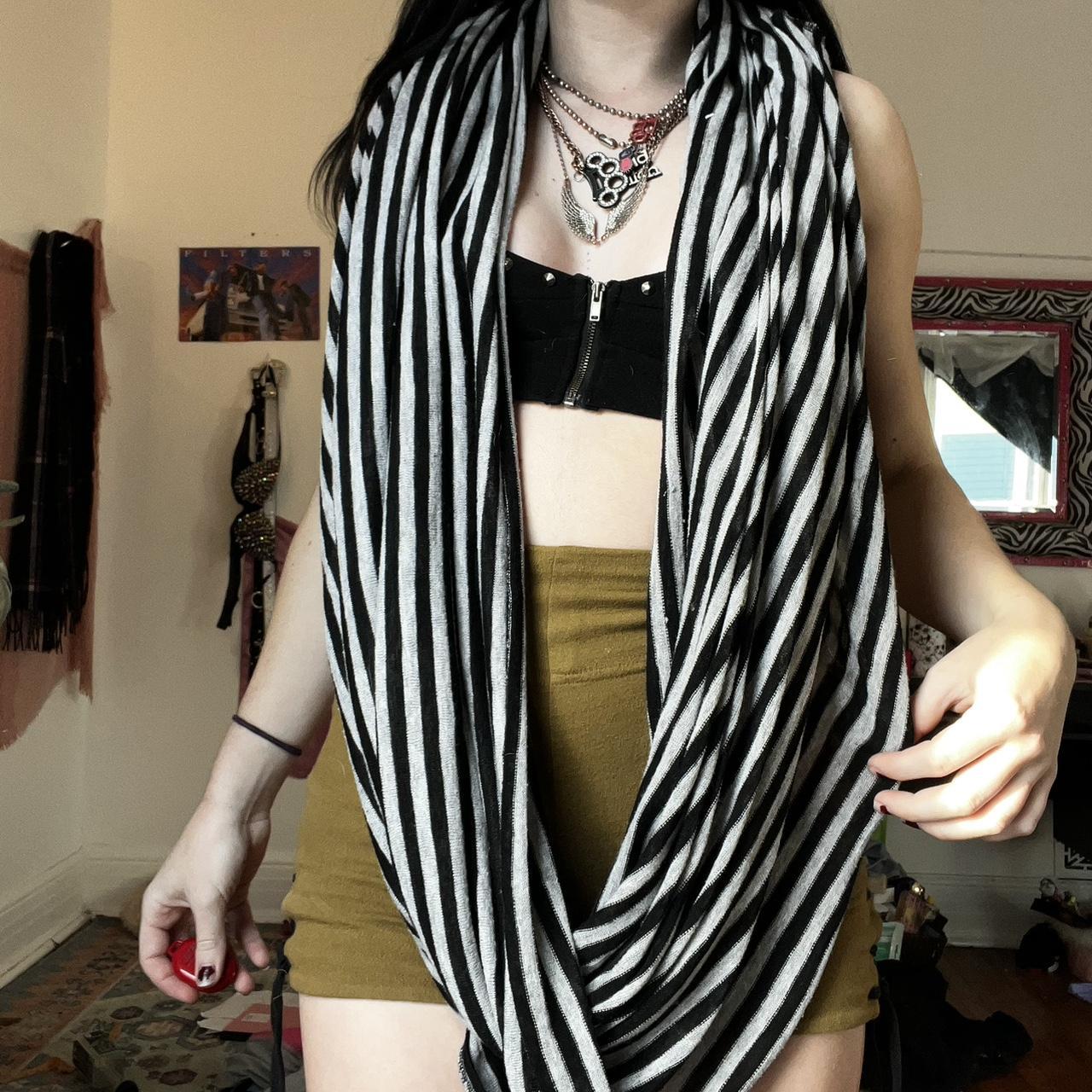item listed by pinknpunk