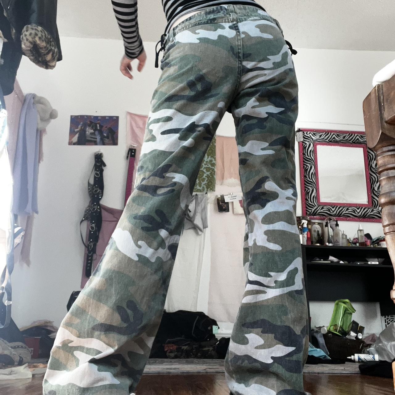 item listed by pinknpunk