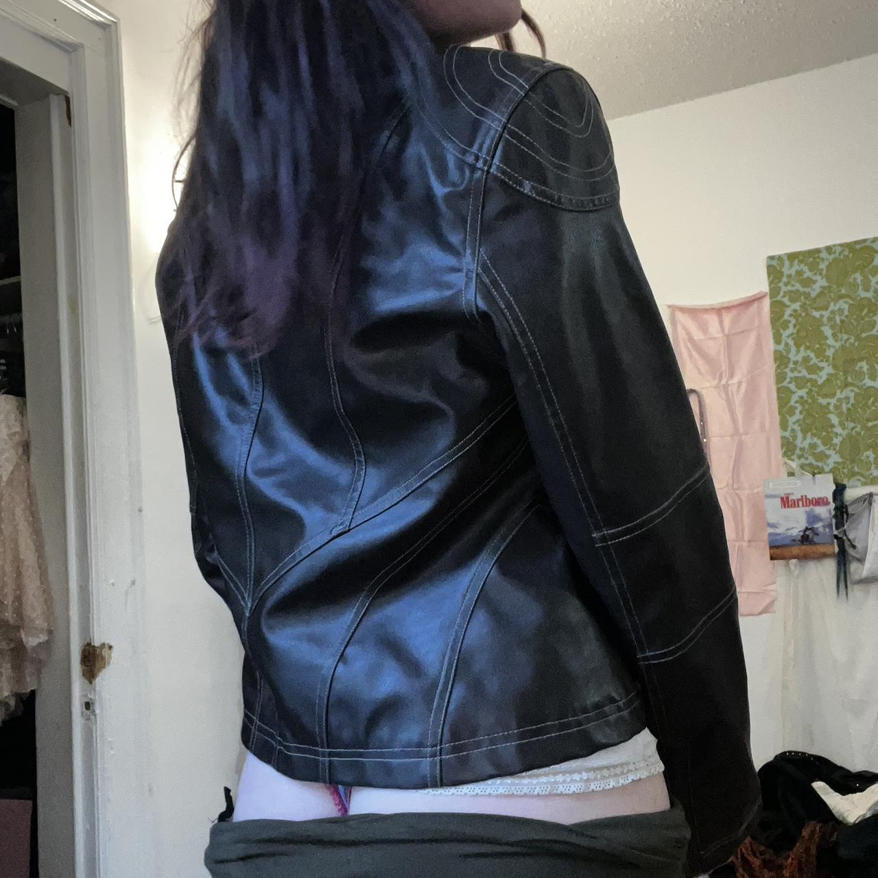 item listed by pinknpunk