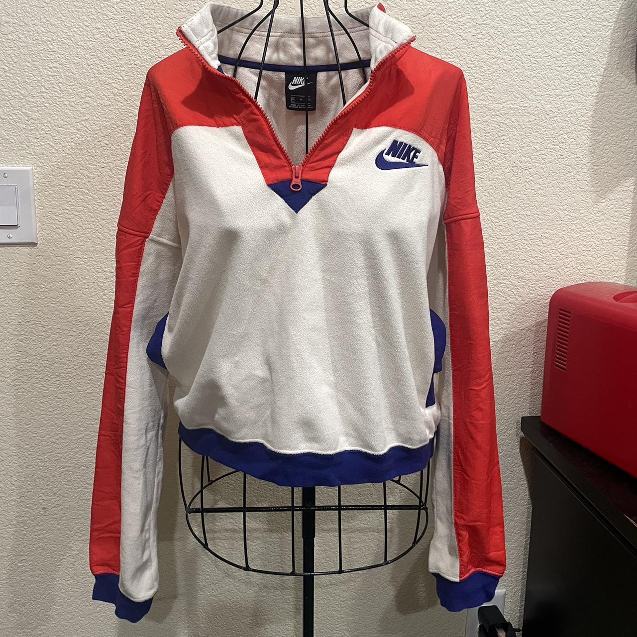 cropped pullover nike