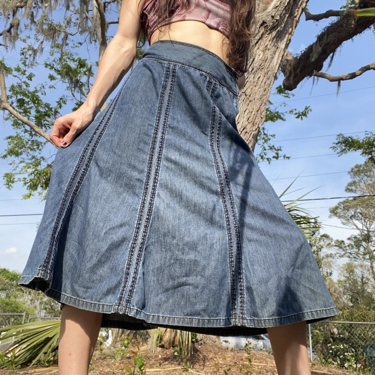 Liz Claiborne Denim maxi skirt! Size 6! - Depop