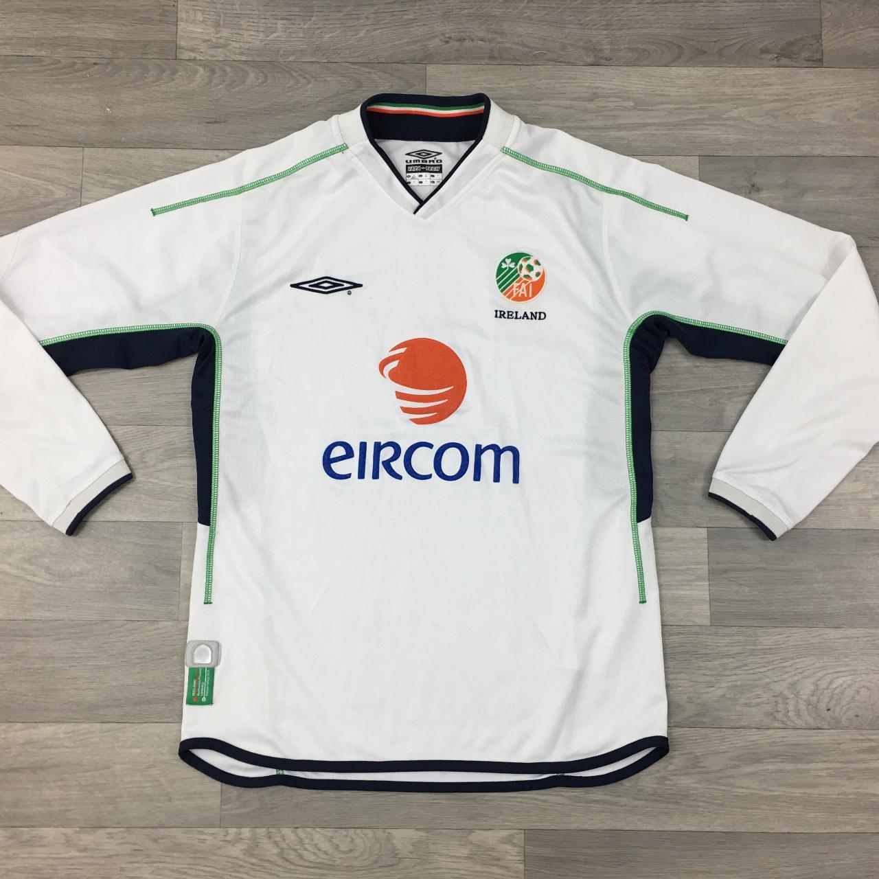 Vintage 2002 Umbro Ireland Football Away Long Sleeve... Depop