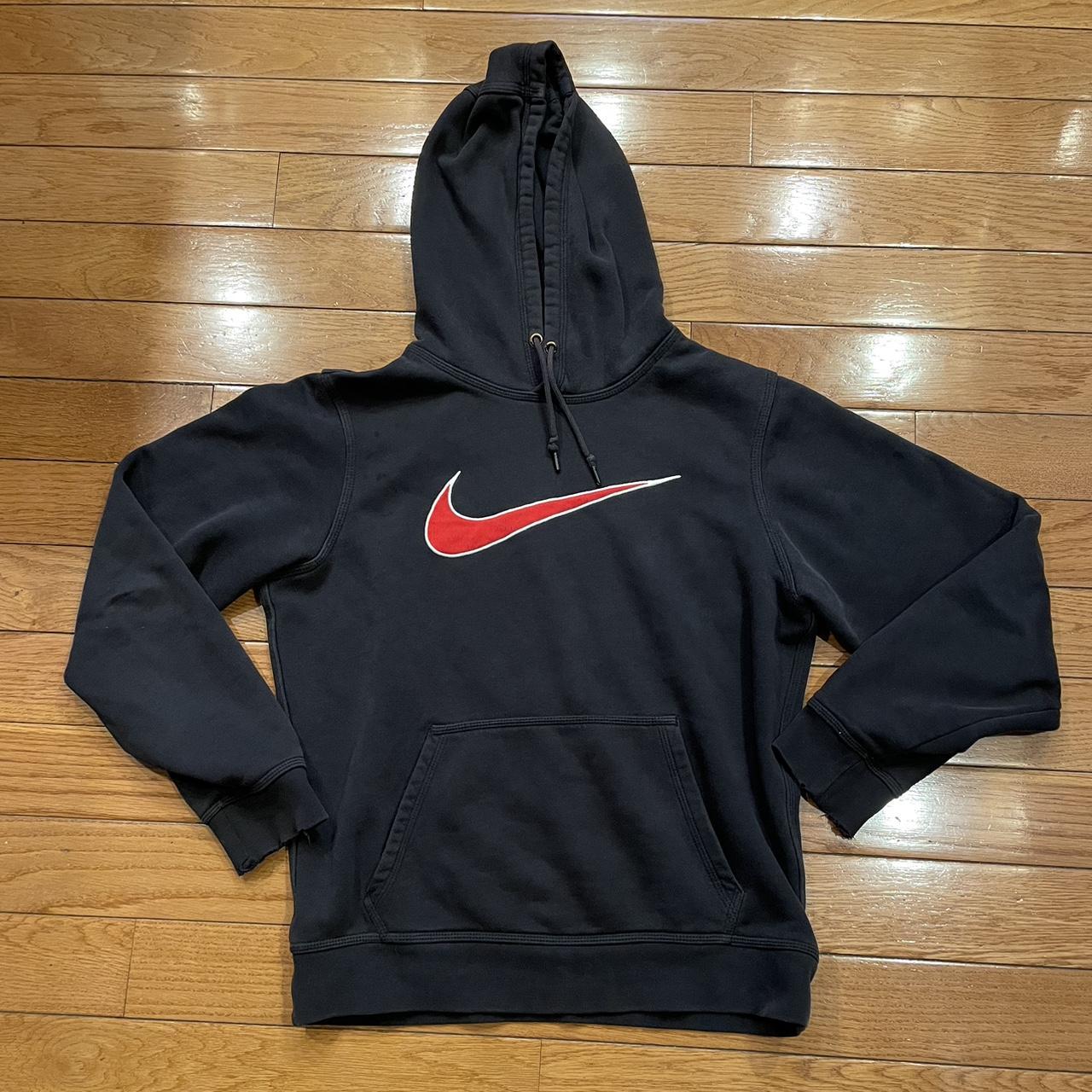 Red and sale black nike sweatshirt