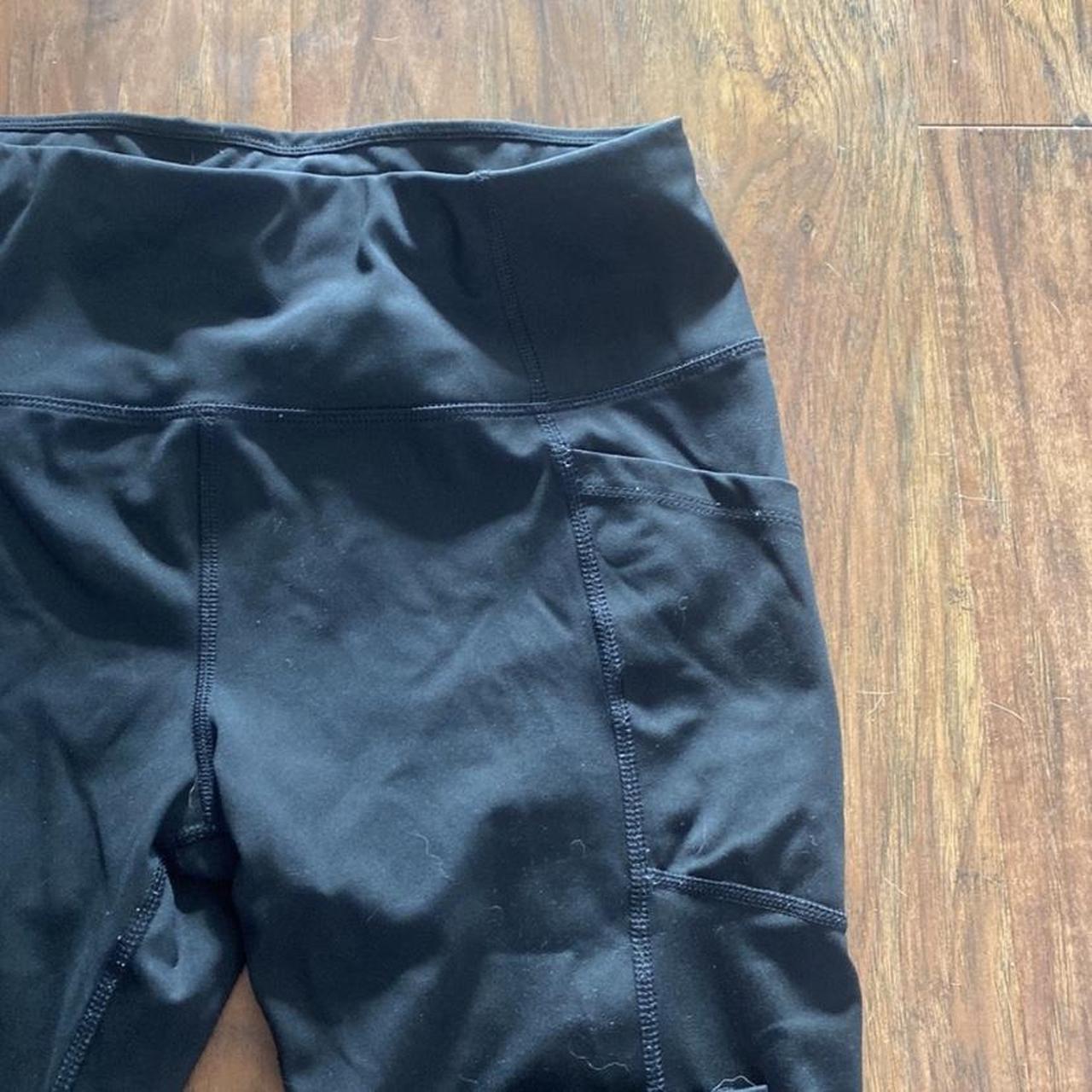 avia workout leggings both are a size large never - Depop