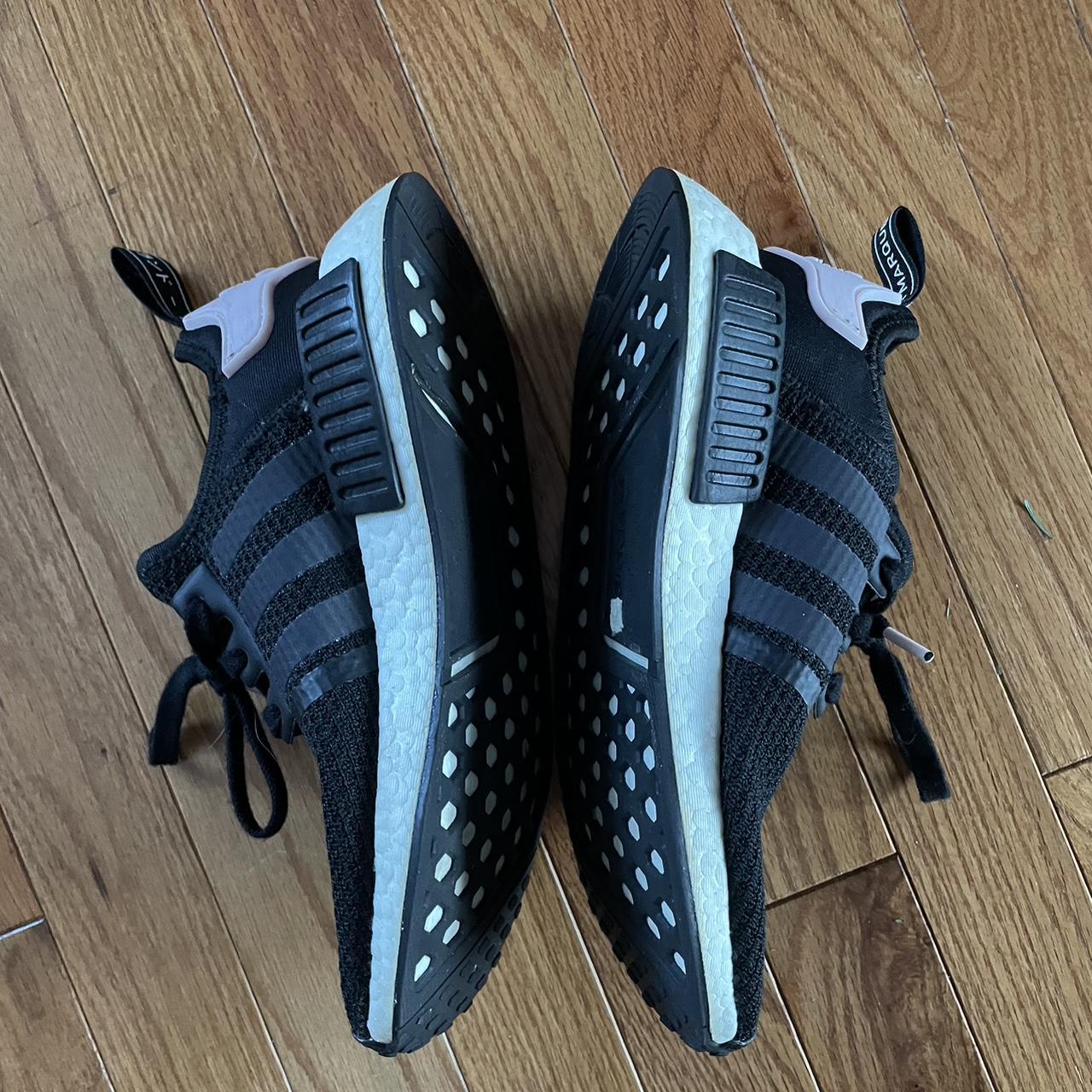 Adidas Women's Black and Pink Trainers (2)
