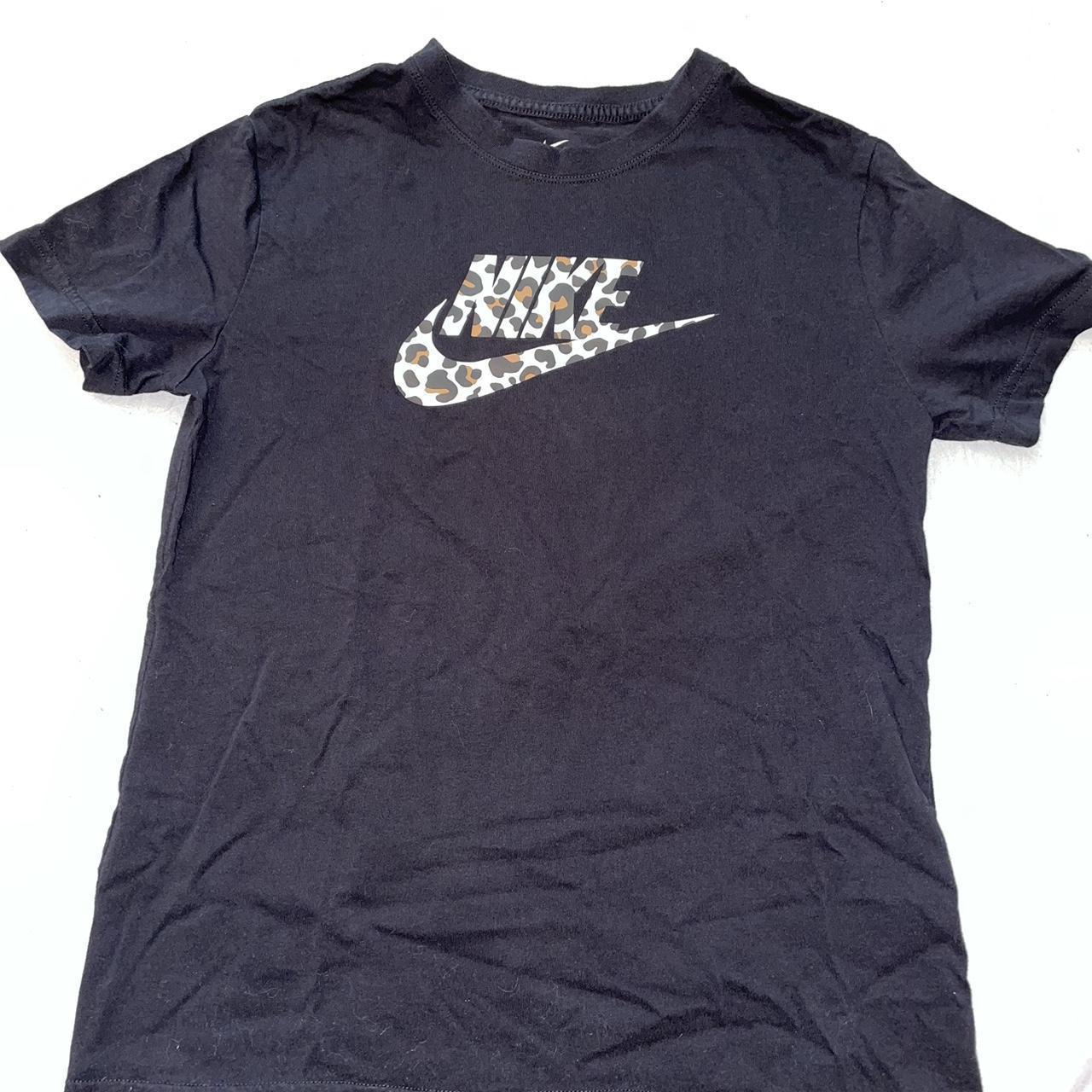 Nike black and cream leopard print t shirt. Size L