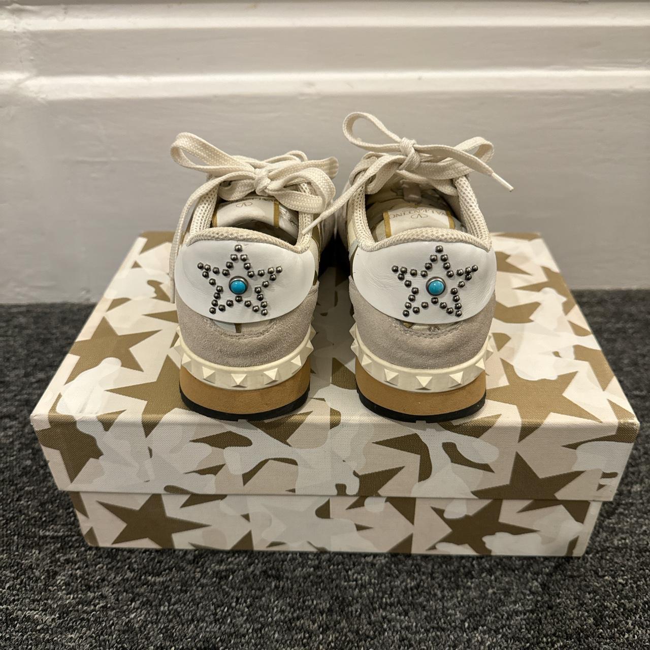 Valentino Garavani★ホワイト&ベージュ Rockrunner スニーカー Valentino Garavani – Rockstar Rockrunner – Cream | Depop