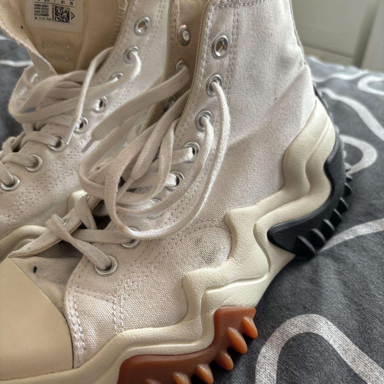White converse run hike , only one small mark on one... - Depop