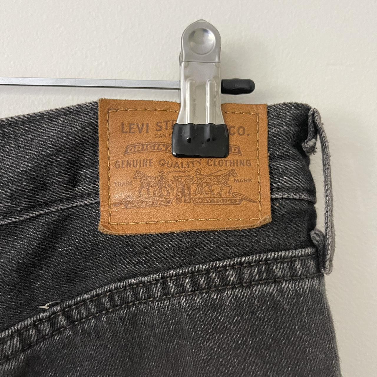 Levi Dad jeans - too big for me now - Depop