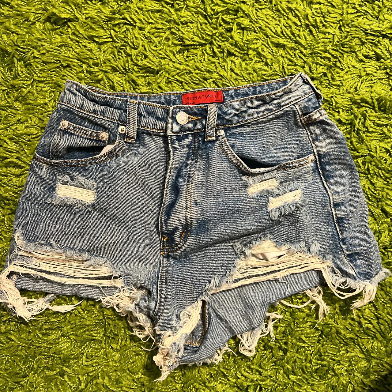 signature 8 denim shorts size small worn a couple