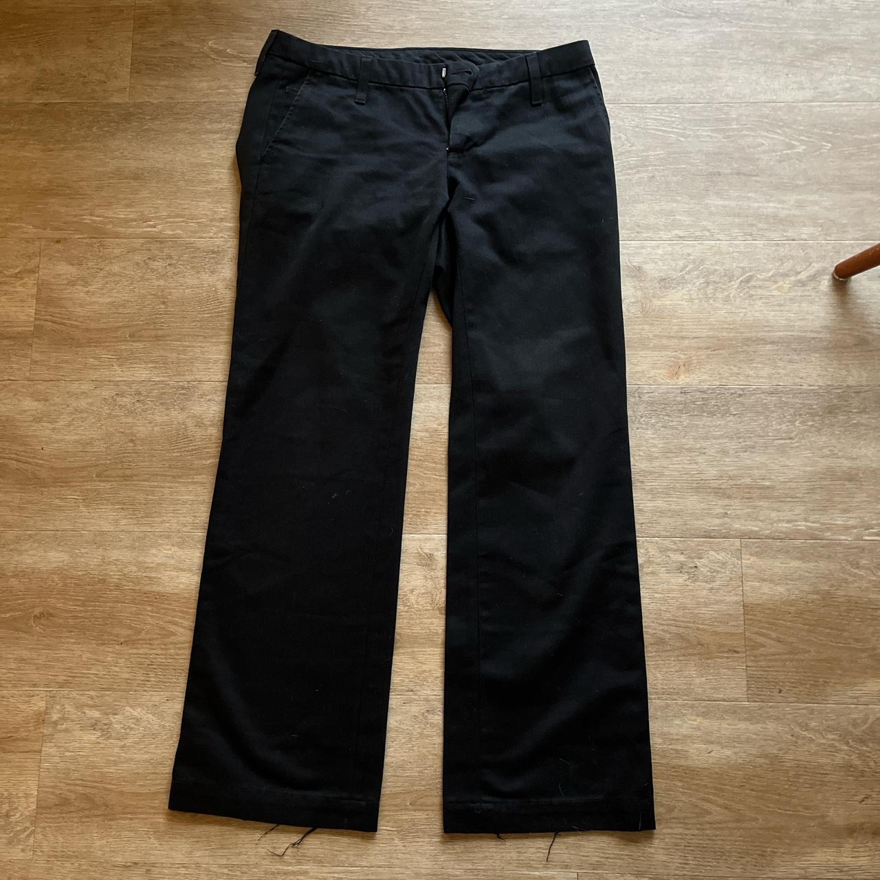 Women’s Carhartt trousers in black in 28 waist 32... - Depop