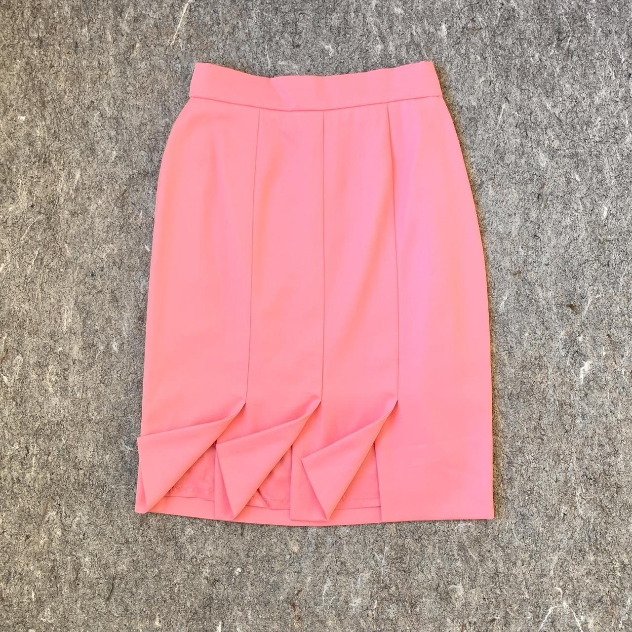 Escada wool outlet skirt