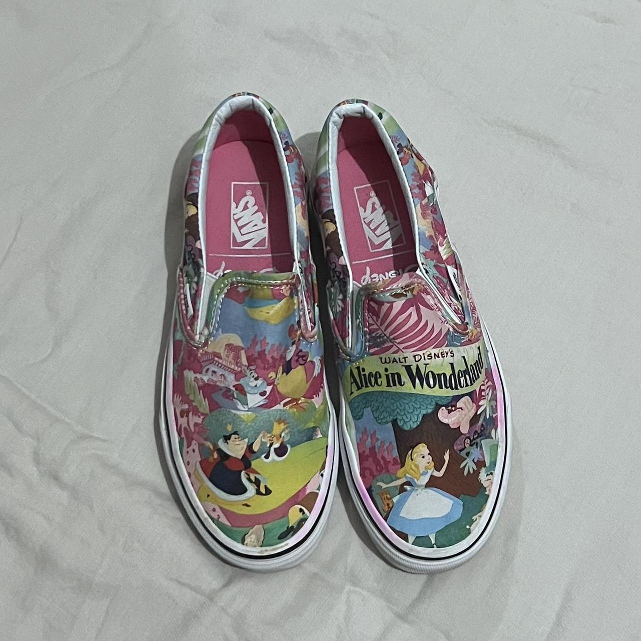 Alice in on sale wonderland vans womens