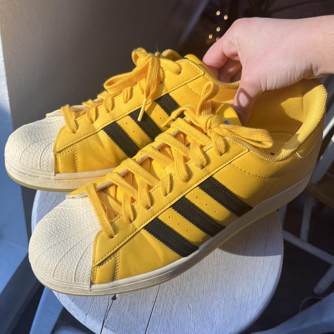 Adidas originals superstar 80s best sale men yellow