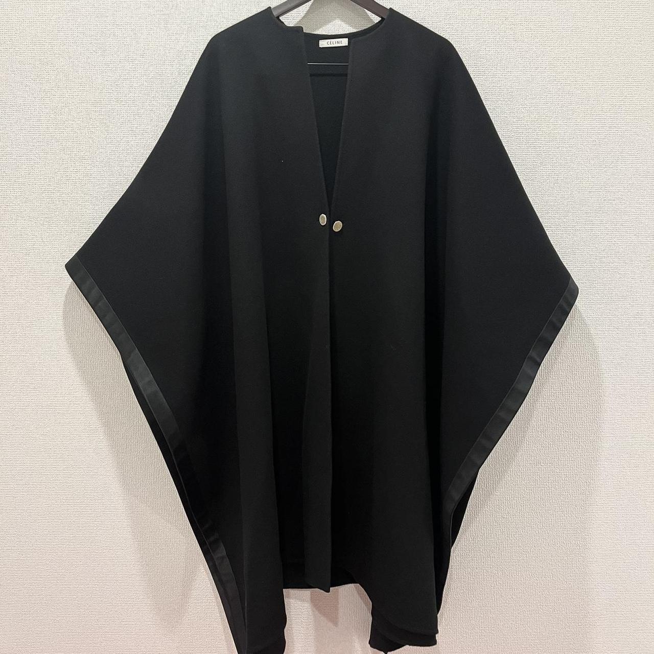 ポンチョ・ケープ CELINE OFFICER CAPE IN WOOL AND CASHMERE CLOTH2M18B375S38NO Celine Officer Cape in Black | Lyst